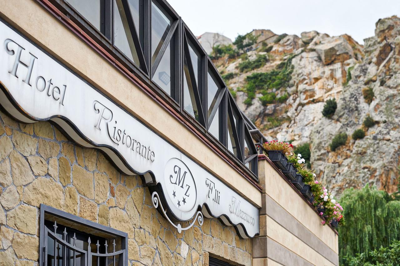 Hotel Mazzurco Cesarò Exterior foto